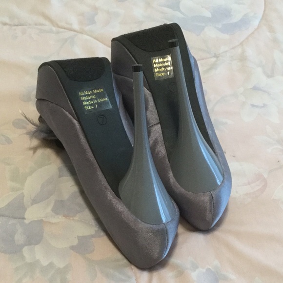 Lady Luxe Satin Gray Platform Heels - Picture 5 of 8